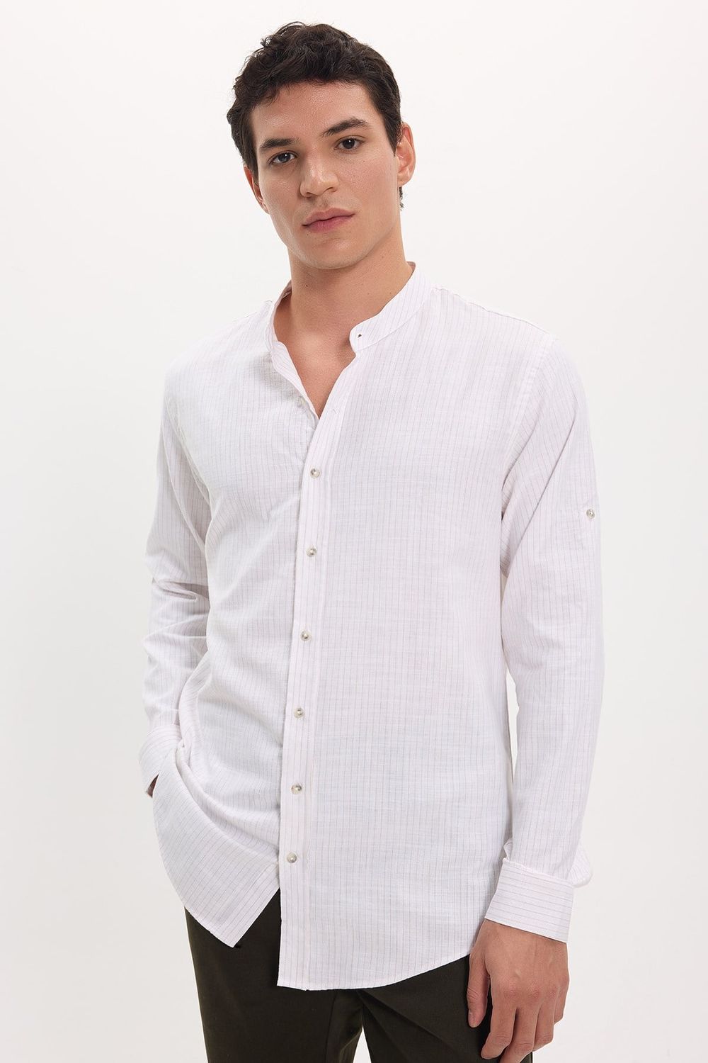Erkek Slim Fit Dar Kesim Uzun Kollu %100 Pamuk Keten Doku Çizgili Hakim Yaka Gömlek