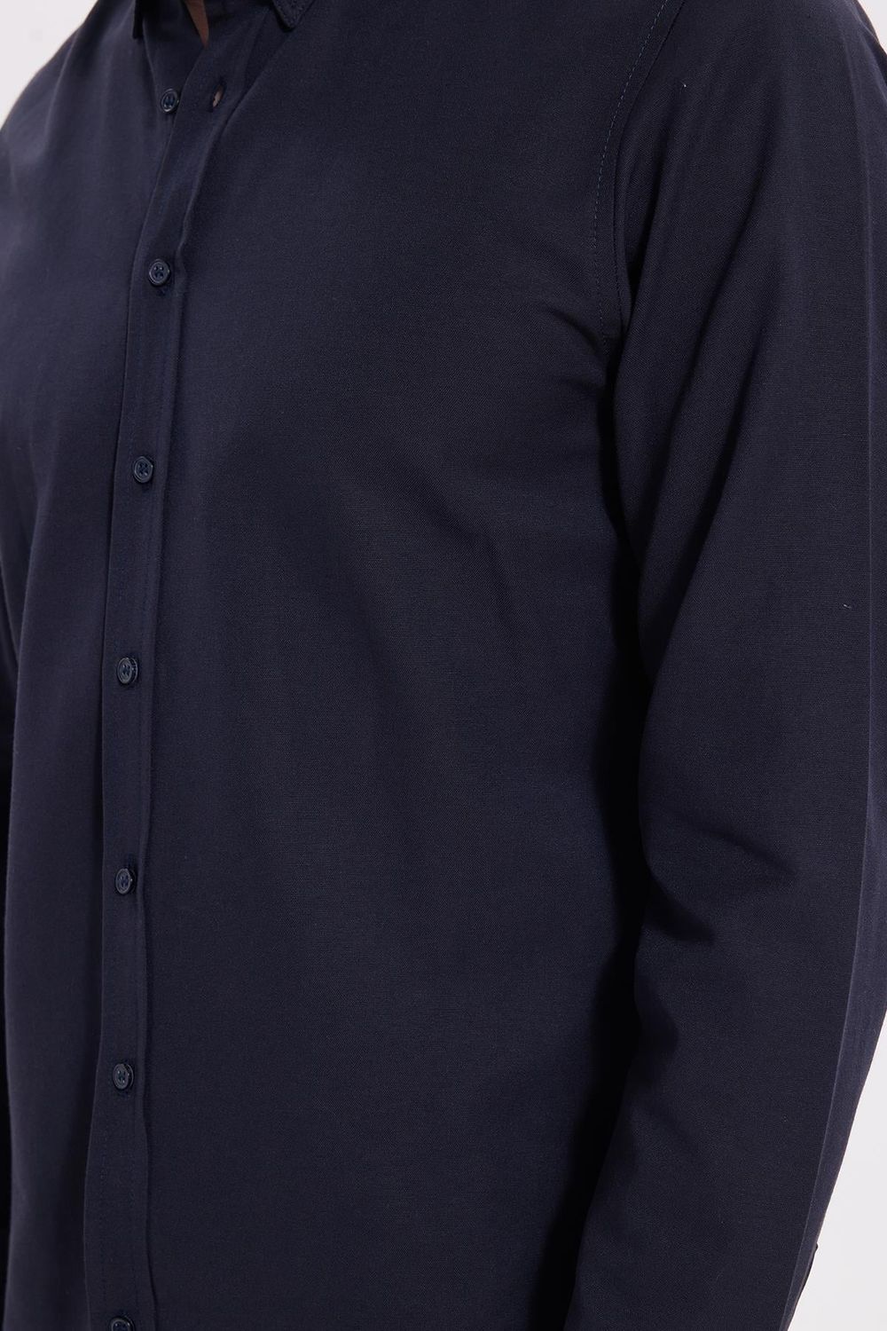 Erkek Slim Fit Dar Kesim Uzun Kollu Pamuklu Oxford Doku Kolay Ütü Lacivert Düğmeli Yaka Gömlek