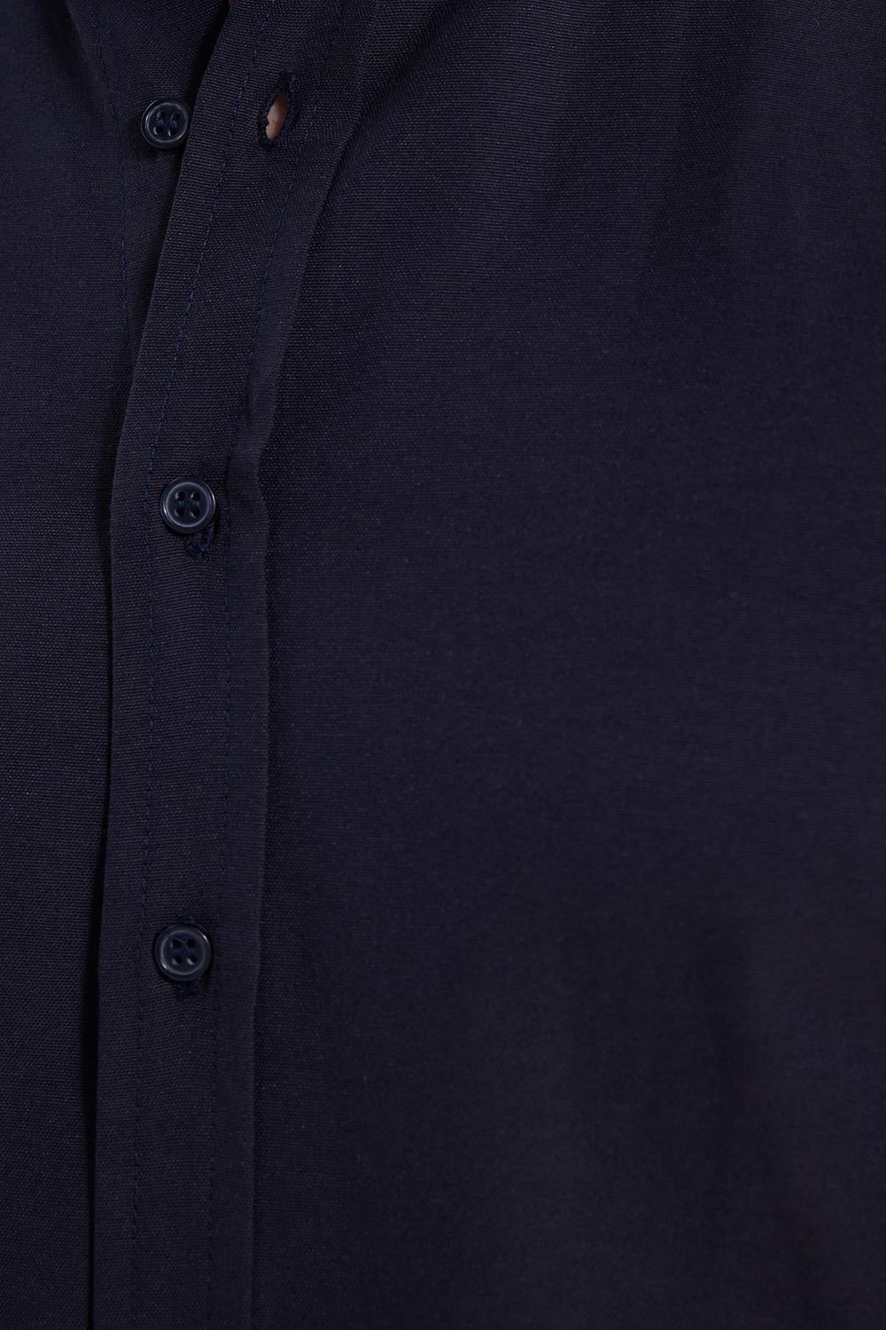 Erkek Slim Fit Dar Kesim Uzun Kollu Pamuklu Oxford Doku Kolay Ütü Lacivert Düğmeli Yaka Gömlek