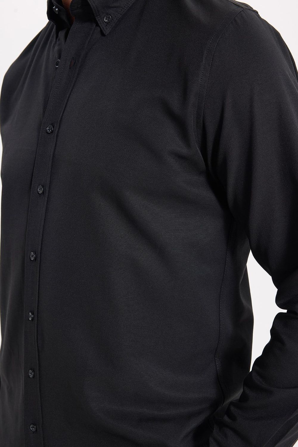 Erkek Slim Fit Dar Kesim Uzun Kollu Pamuklu Oxford Doku Kolay Ütülenebilir Siyah Düğmeli Yaka Gömlek