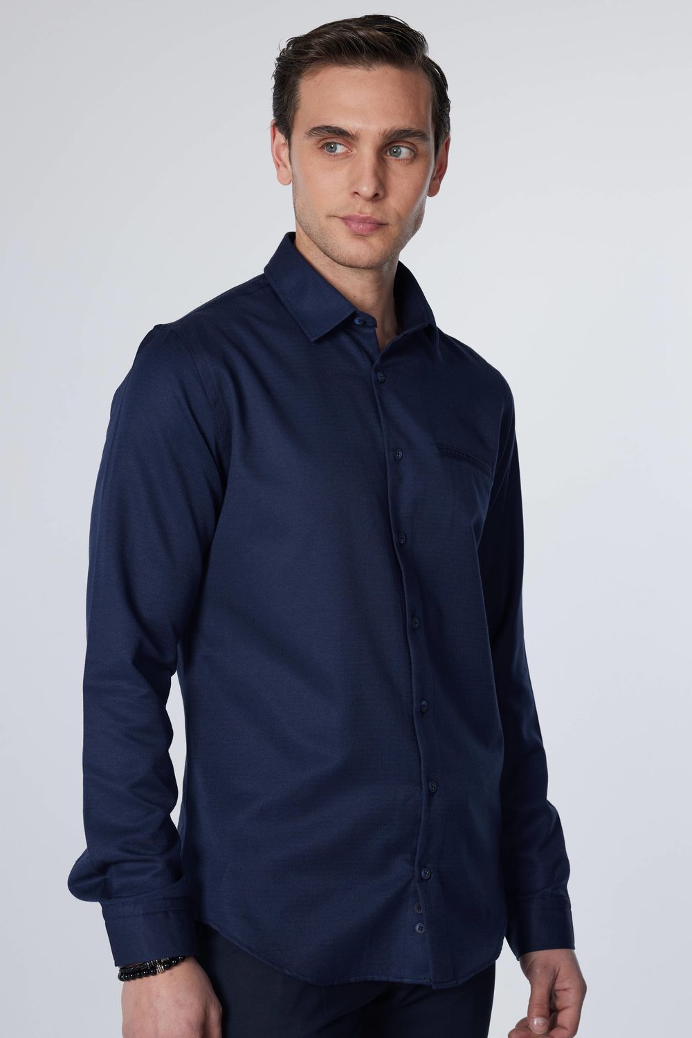 Slim Fit Dar Kesim Fleto Tek Cep Armürlü Pamuklu Lacivert Erkek Gömlek