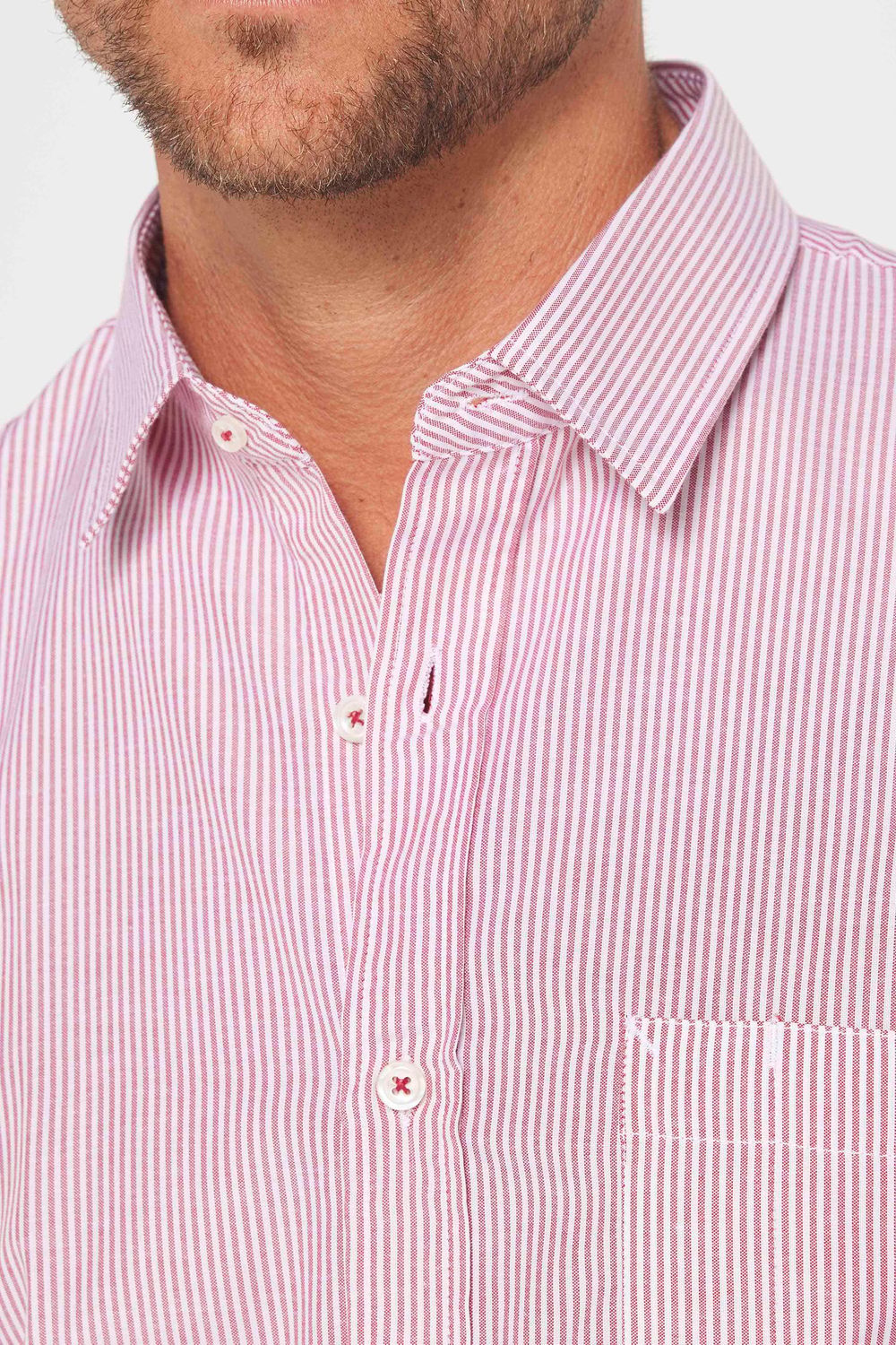 Erkek Slim Fit Dar Kesim Kısa Kollu %100 Pamuk Keten Doku Düğmeli Yaka Gömlek