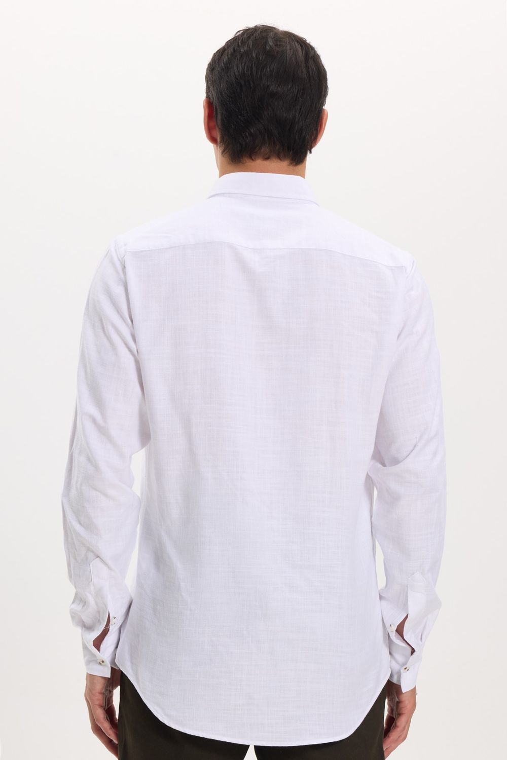Erkek Slim Fit Dar Kesim Uzun Kollu %100 Pamuk Keten Doku Beyaz Gömlek