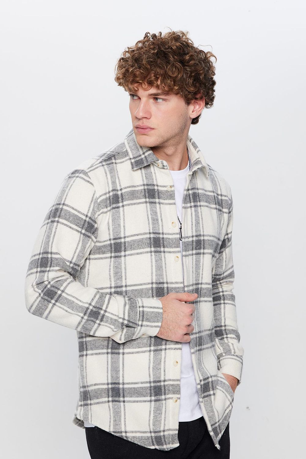 Erkek Slim Fit Dar Kesim Oduncu Düğmeli Yaka Kareli Kışlık Gömlek