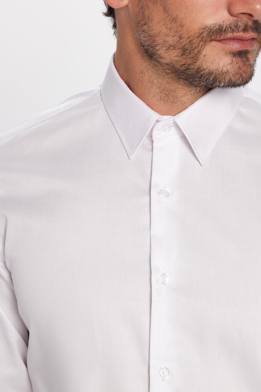 Slim Fit Beyaz Non-Iron Pamuklu Doğa Dostu Ekoteks Belgeli Ütü Gerektirmez Gömlek