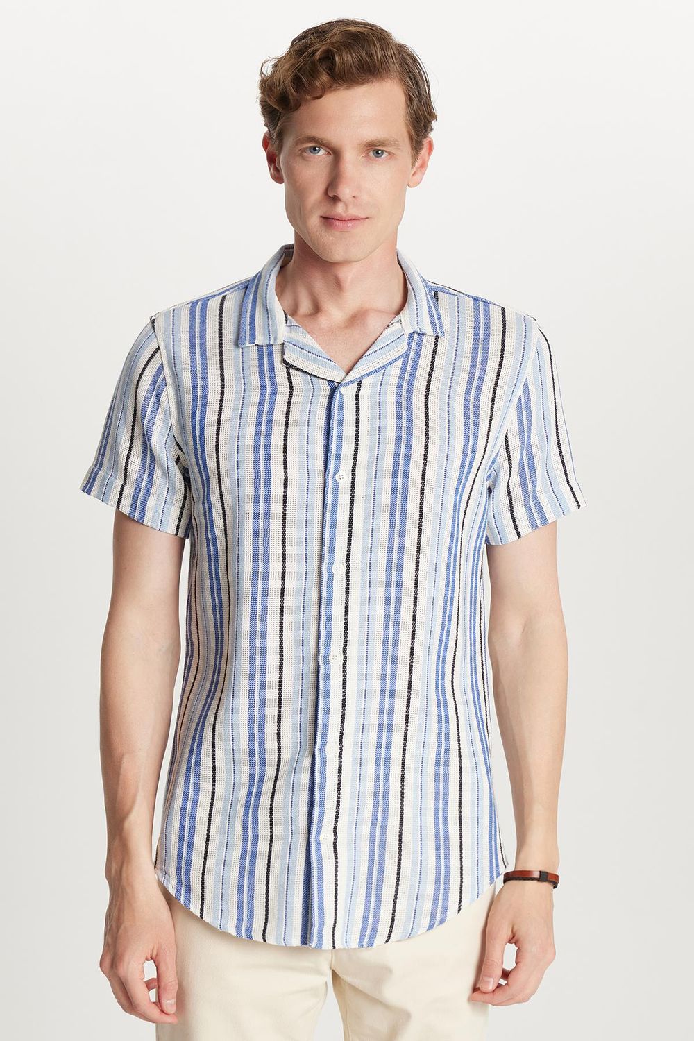 Erkek Slim Fit Dar Kesim Pamuklu Rahat Kullanım Çizgili Kısa Kollu Apaş Yaka Gömlek