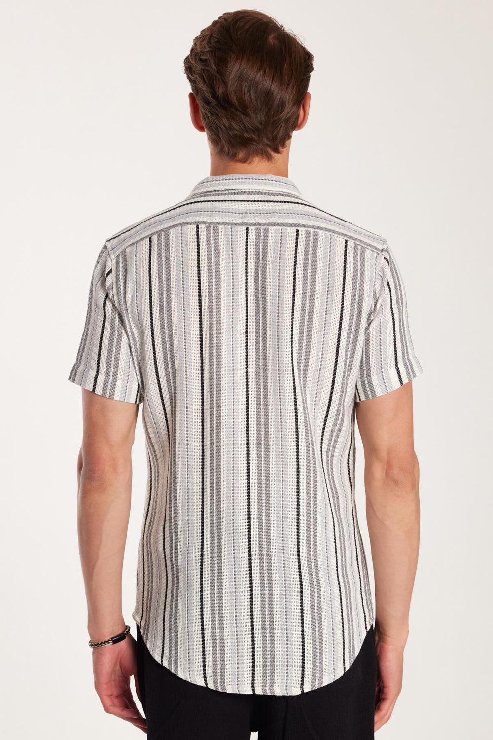 Erkek Slim Fit Dar Kesim Pamuklu Rahat Kullanım Çizgili Kısa Kollu Apaş Yaka Gömlek