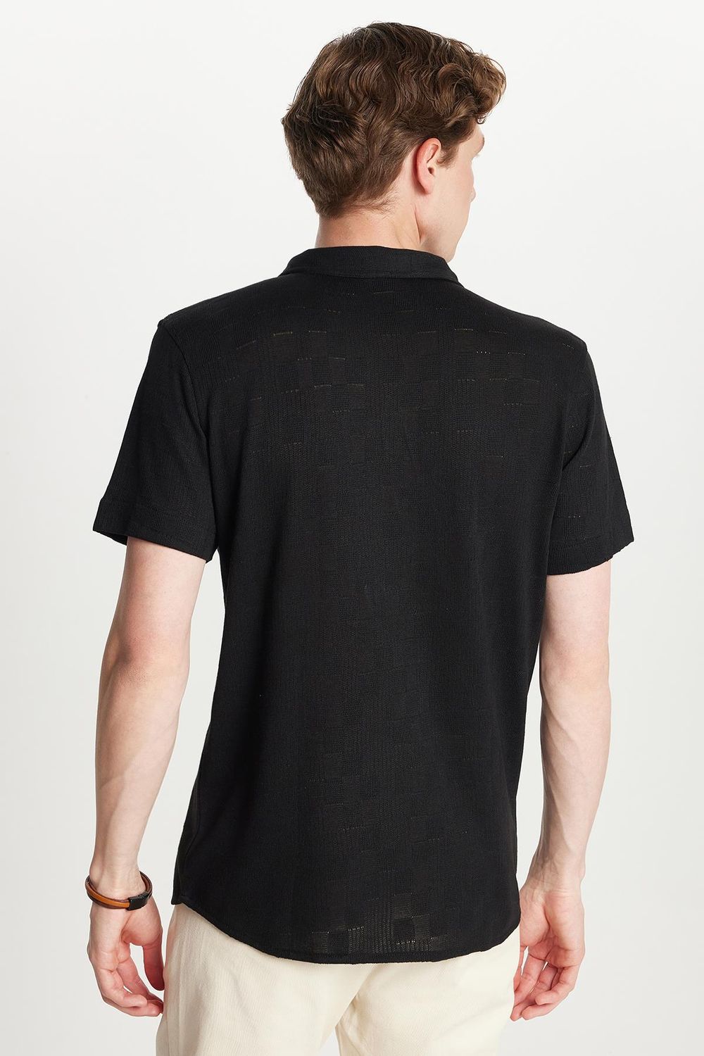 Slim Fit Kısa Kol Örme Kumaş Apaş Yaka Rahat Armürlü Doku Siyah Erkek Gömlek