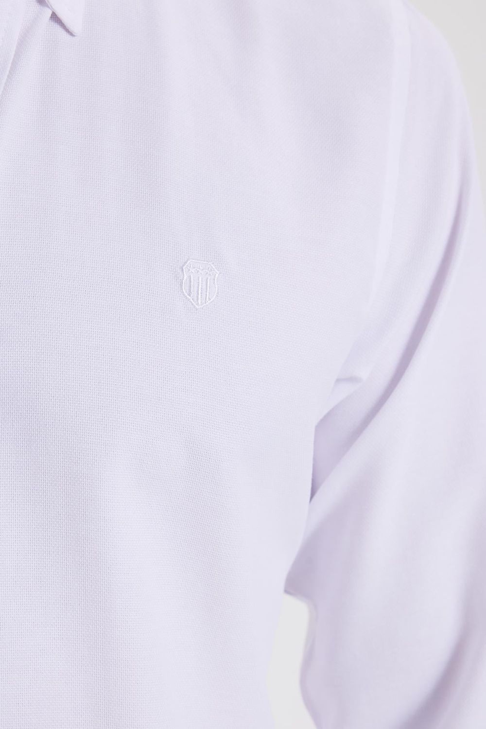 Erkek Slim Fit Dar Kesim Düz Oxford Armalı Yaka Düğmeli Beyaz Spor Gömlek