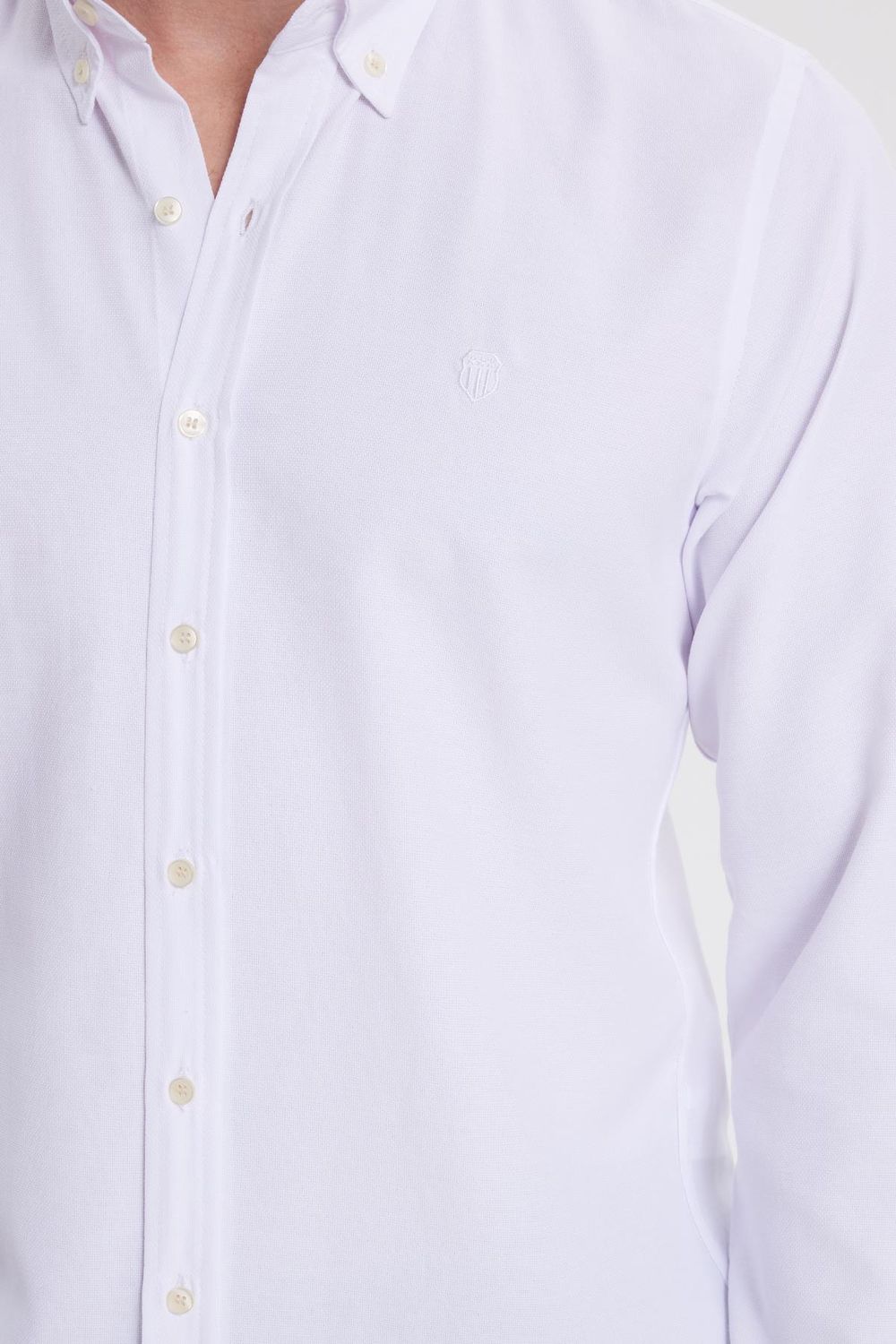 Erkek Slim Fit Dar Kesim Düz Oxford Armalı Yaka Düğmeli Beyaz Spor Gömlek
