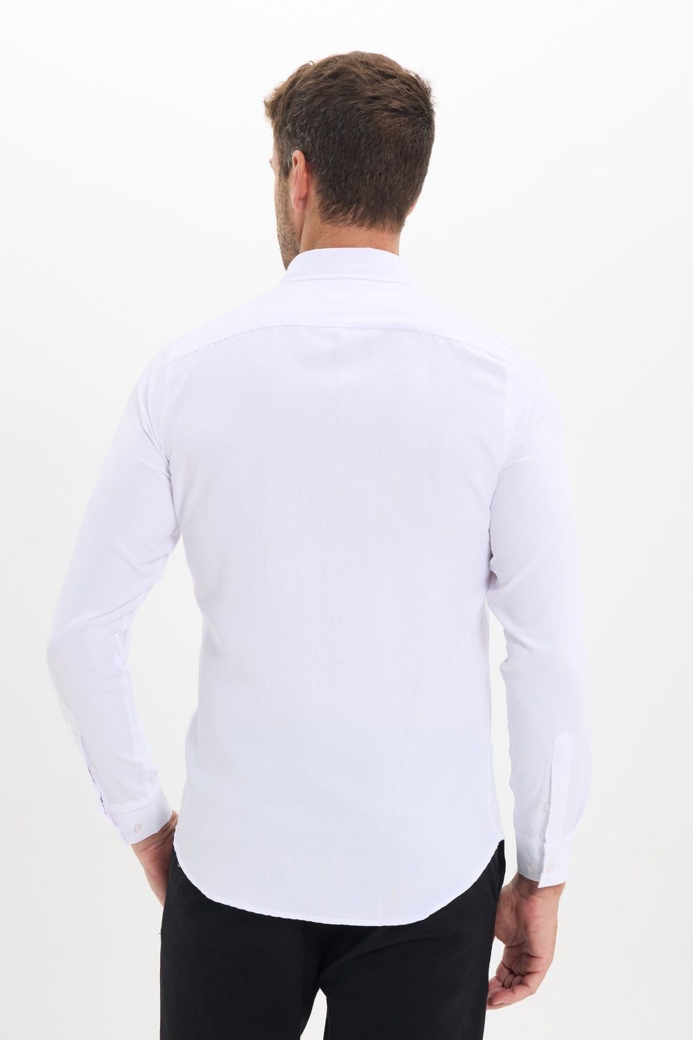 Erkek Slim Fit Dar Kesim Düz Oxford Armalı Düğmeli Yaka Beyaz Spor Gömlek