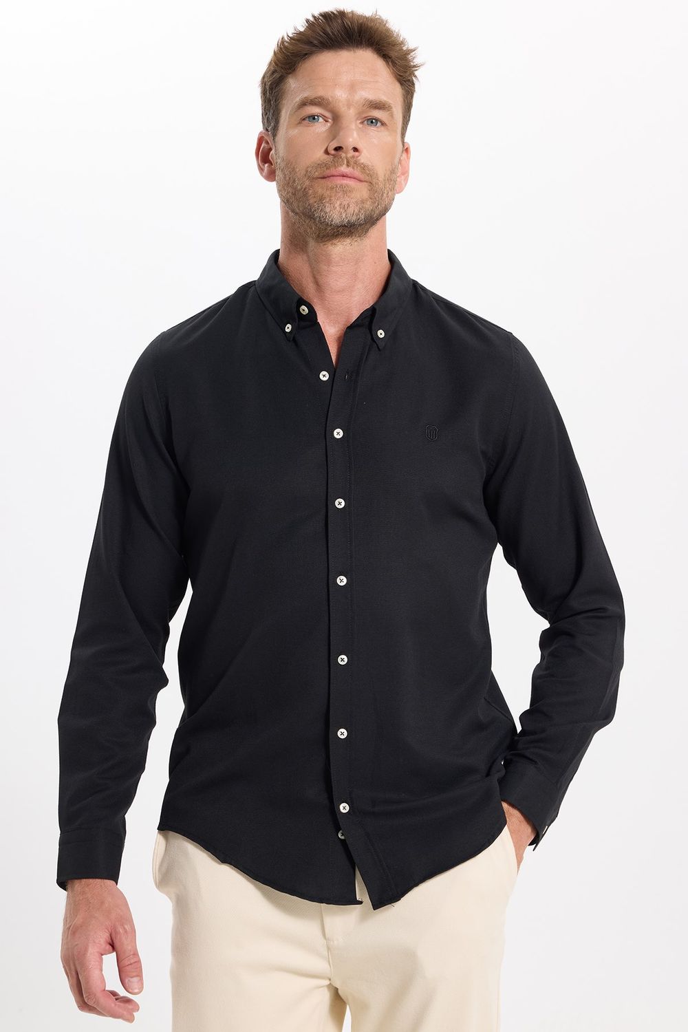 Erkek Slim Fit Dar Kesim Düz Oxford Armalı Düğmeli Yaka Siyah Spor Gömlek