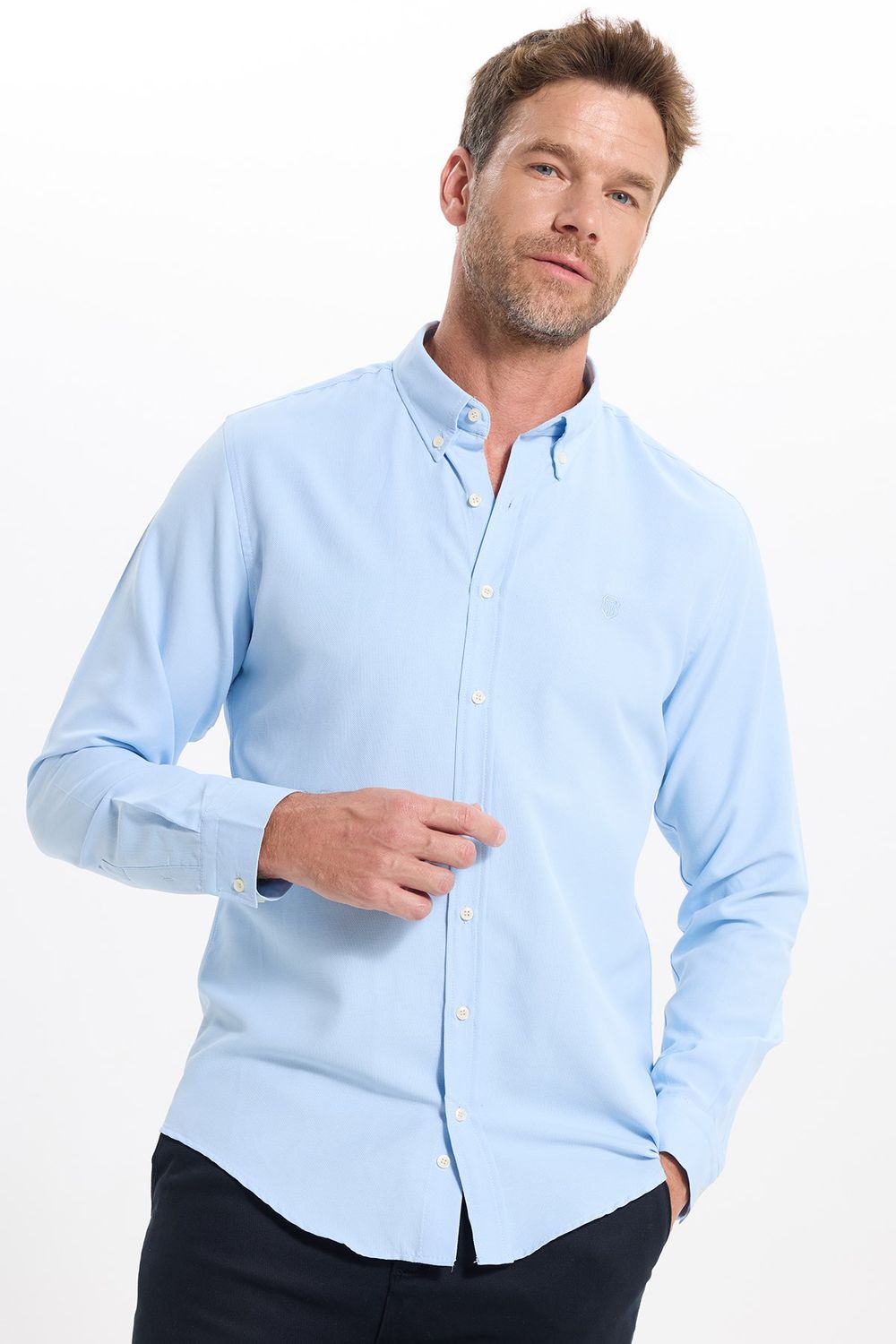 Erkek Slim Fit Dar Kesim Düz Oxford Armalı Düğmeli Yaka Mavi Spor Gömlek
