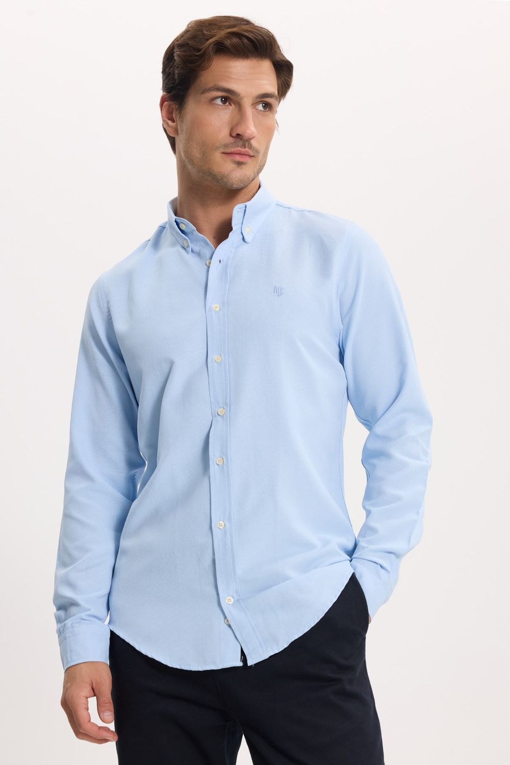 Erkek Slim Fit Dar Kesim Düz Oxford Armalı Düğmeli Yaka Mavi Spor Gömlek