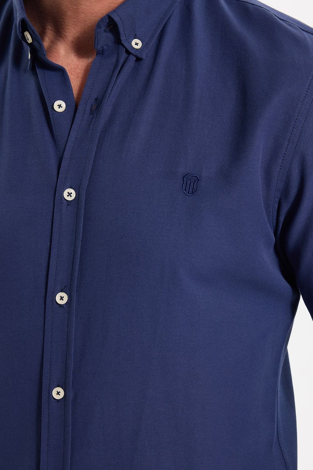 Erkek Slim Fit Dar Kesim Düz Oxford Armalı Düğmeli Yaka Lacivert Spor Gömlek