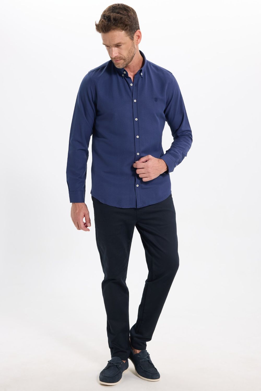 Erkek Slim Fit Dar Kesim Düz Oxford Armalı Düğmeli Yaka Lacivert Spor Gömlek
