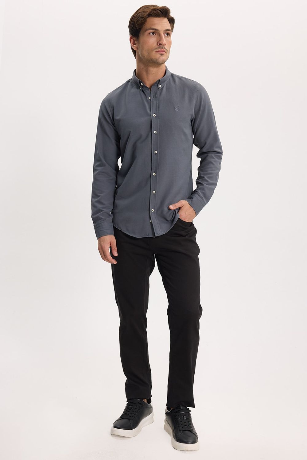 Erkek Slim Fit Dar Kesim Düz Oxford Armalı Düğmeli Yaka Antrasit Spor Gömlek
