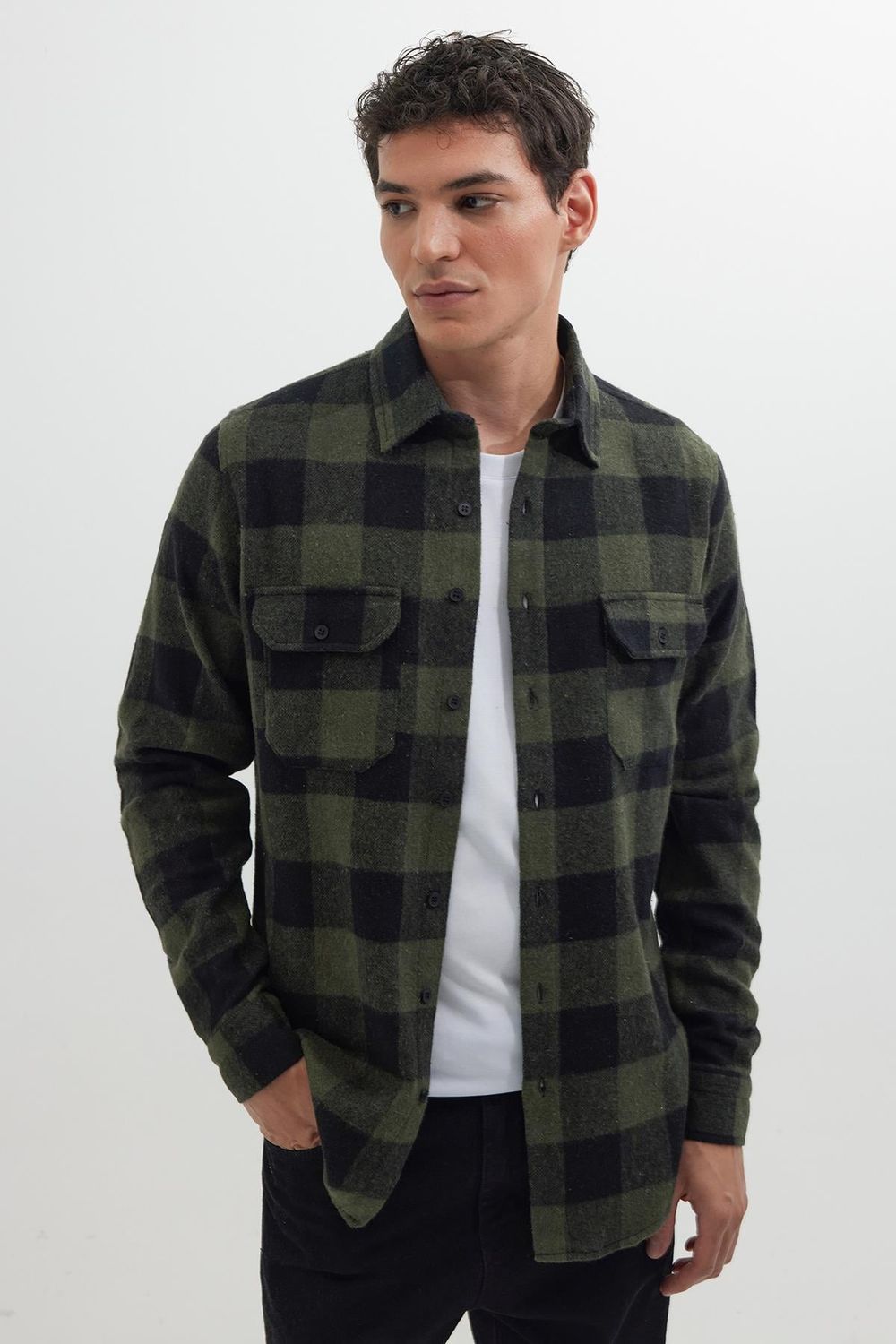 Erkek Slim Fit Dar Kesim Uzun Kollu Kapaklı Çift Cepli Kareli Kışlık Oduncu Gömlek