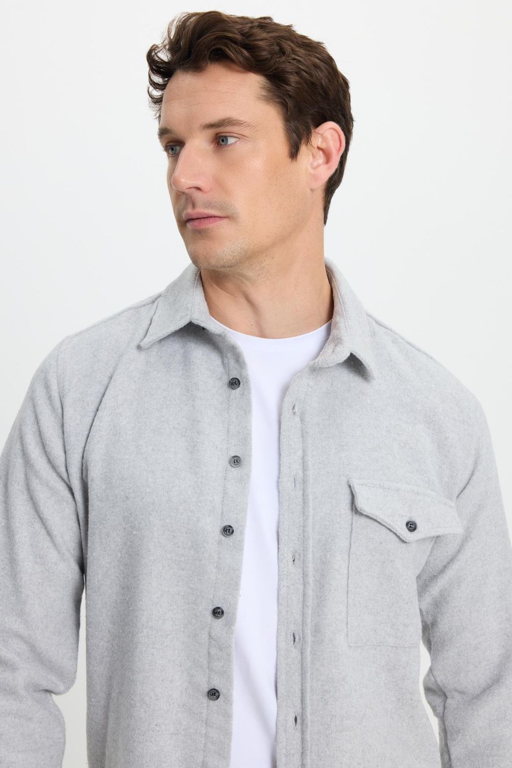 Erkek Slim Fit Tek Cep Kapaklı Düz Oduncu Spor Gri Gömlek