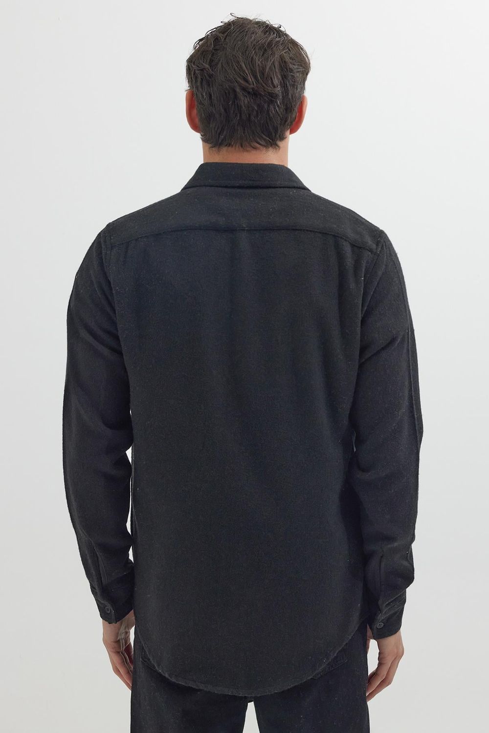 Erkek Slim Fit Tek Cep Kapaklı Düz Oduncu Spor Gömlek