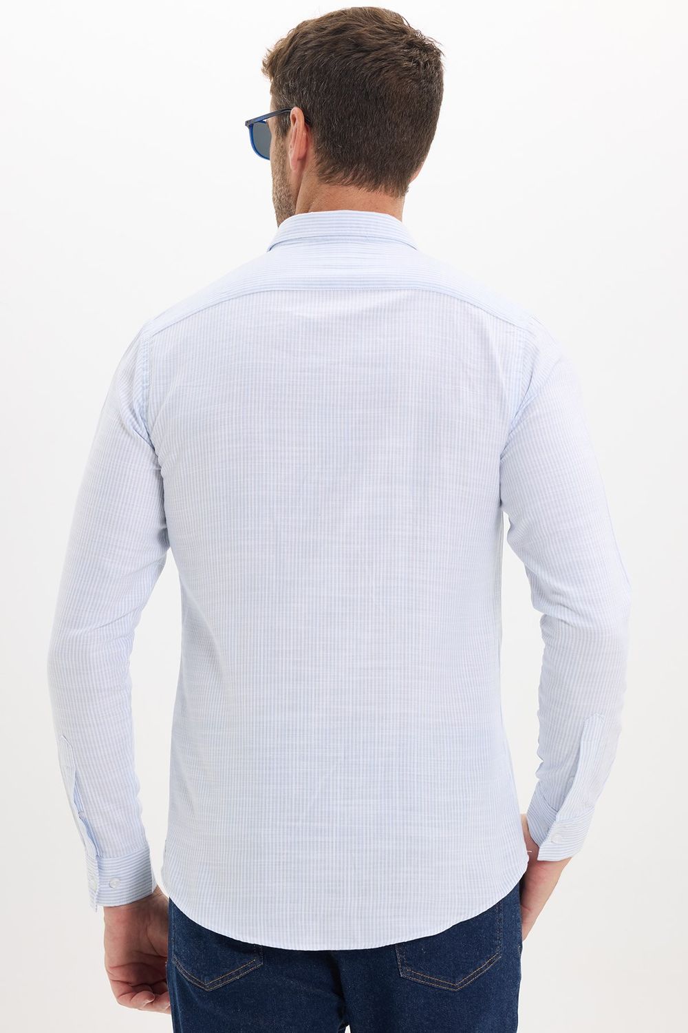 Erkek Slim Fit Dar Kesim %100 Pamuk Düğmeli Yaka Çizgili Uzun Kollu Cepli Keten Efektli Mavi Gömlek