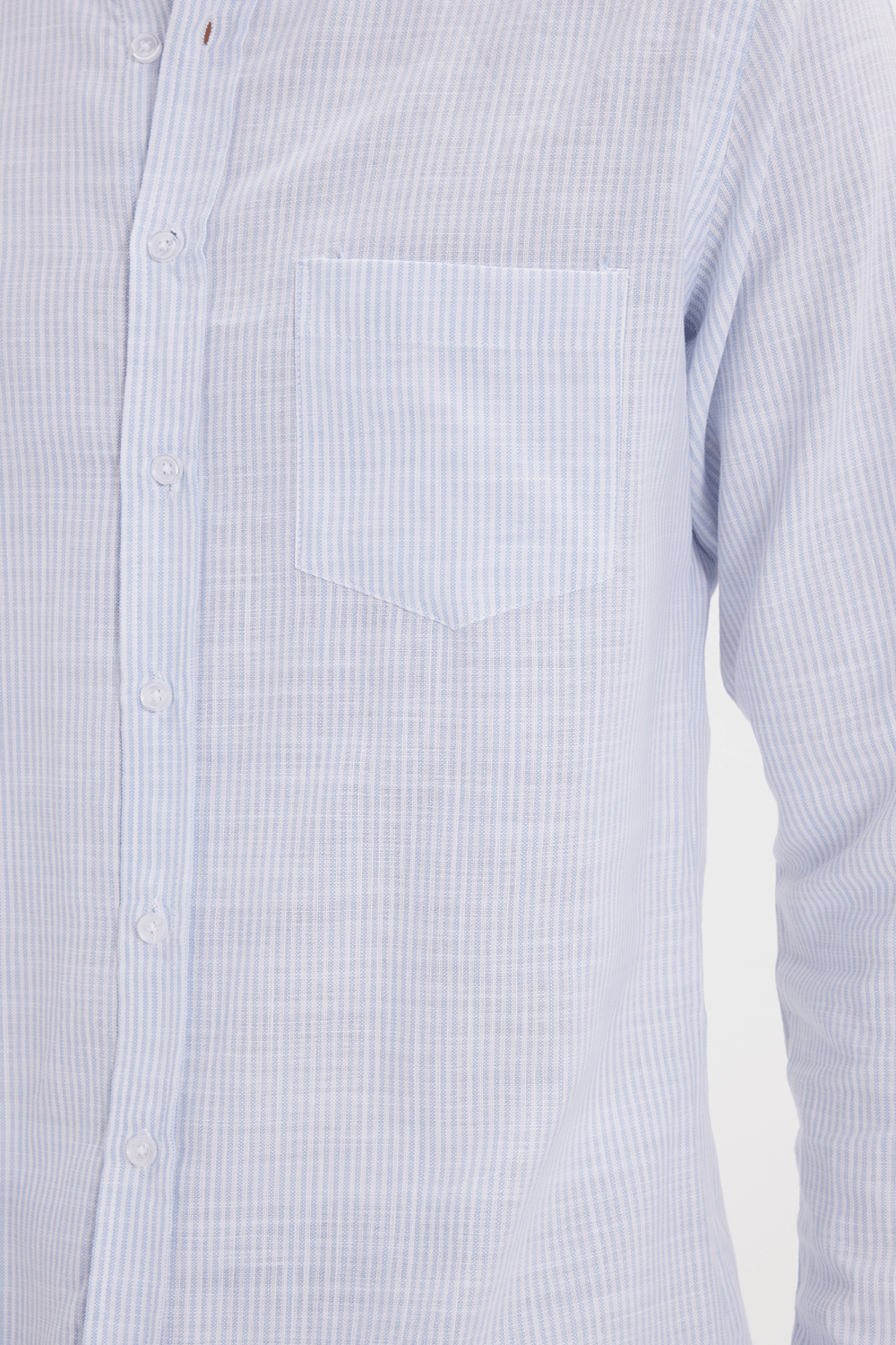 Erkek Slim Fit Dar Kesim %100 Pamuk Düğmeli Yaka Çizgili Uzun Kollu Cepli Keten Efektli Mavi Gömlek