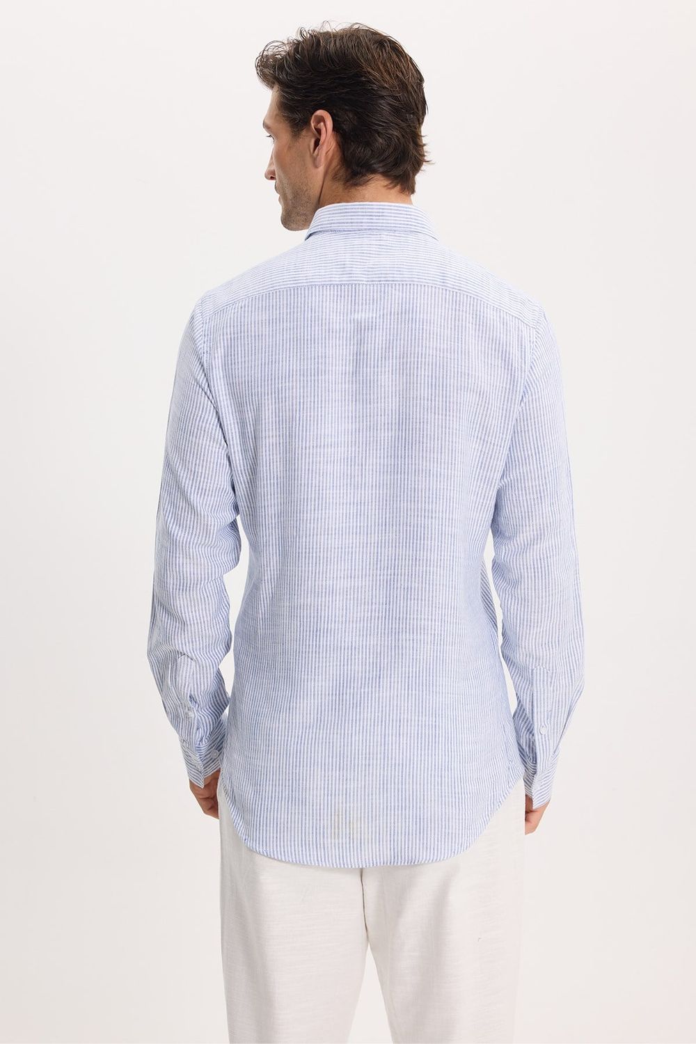 Erkek Slim Fit Dar Kesim %100 Pamuk Düğmeli Yaka Çizgili Uzun Kollu Cepli Keten Efektli Lacivert Gömlek
