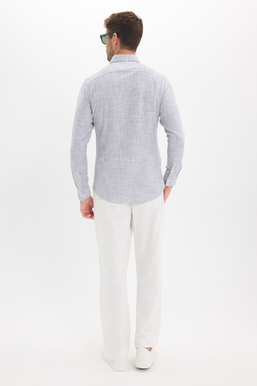 Erkek Slim Fit Dar Kesim %100 Pamuk Düğmeli Yaka Çizgili Uzun Kollu Cepli Keten Siyah-Beyaz Gömlek