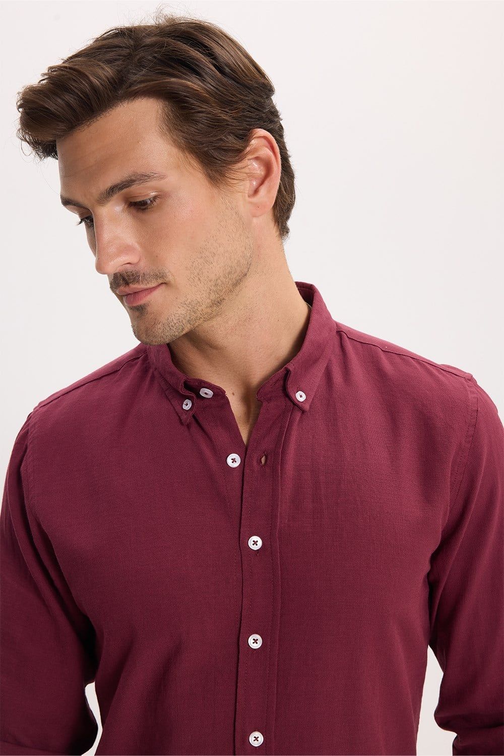 Erkek Slim Fit Dar Kesim %100 Pamuk Düğmeli Yaka Flam Keten Bordo Gömlek