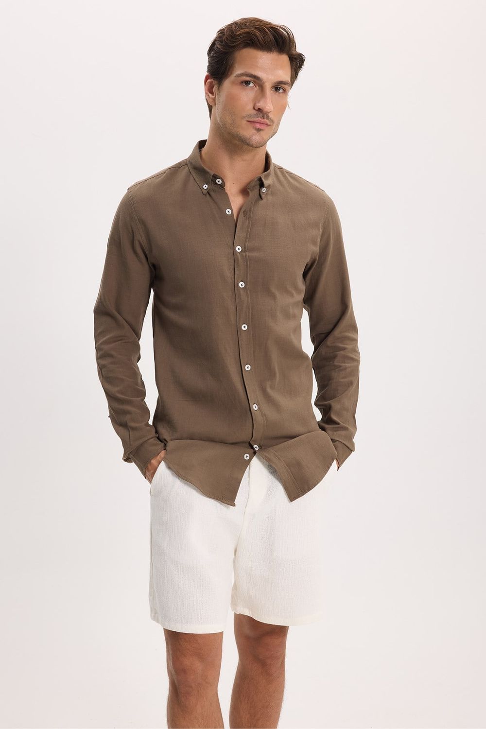 Erkek Slim Fit Dar Kesim %100 Pamuk Düğmeli Yaka Flam Keten Haki Gömlek