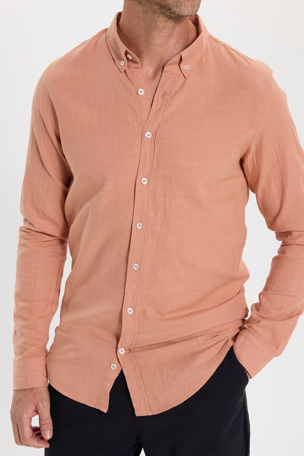Erkek Slim Fit Dar Kesim %100 Pamuk Düğmeli Yaka Flam Keten Turuncu Gömlek