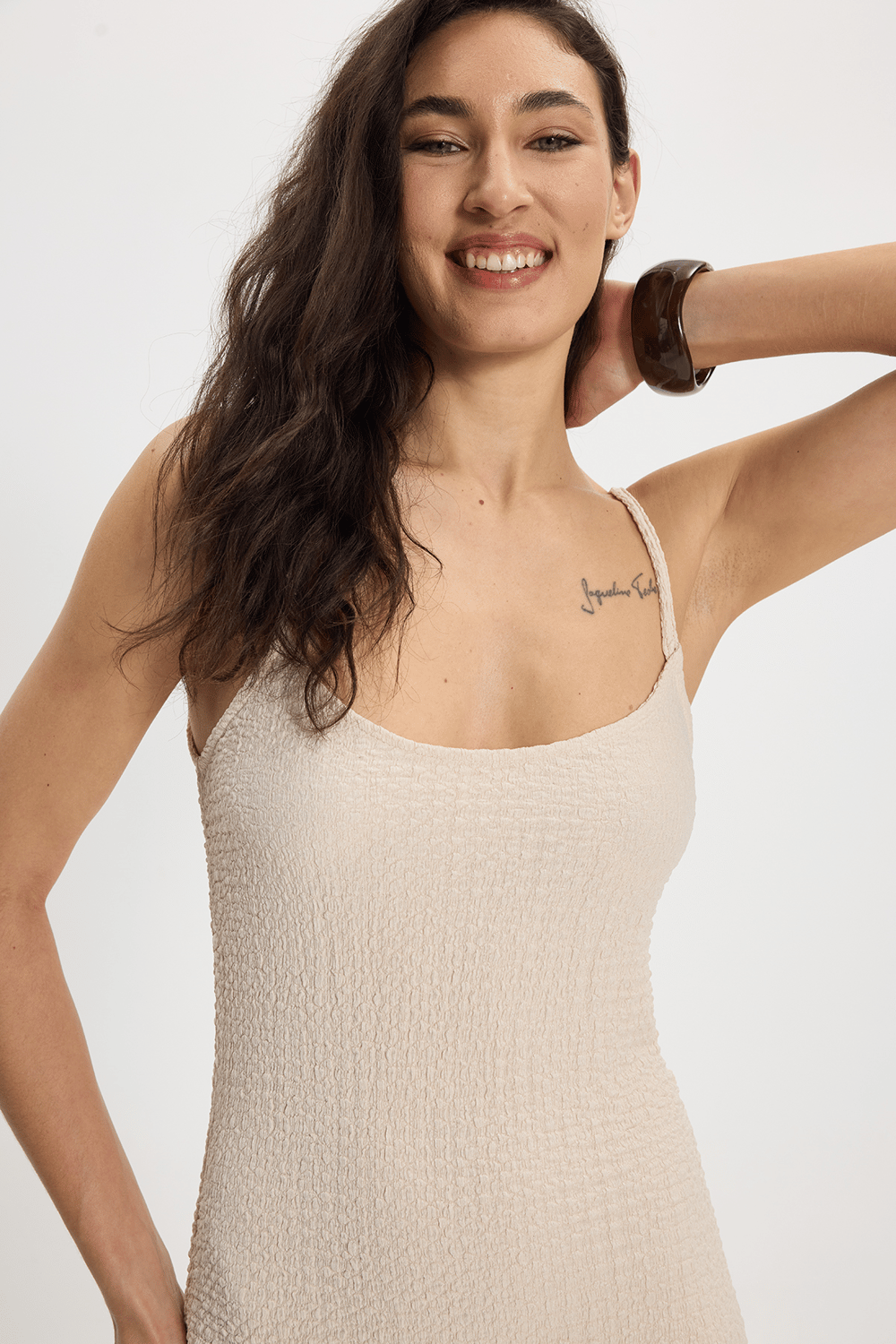 Kadın Slim Fit Vücuda Oturan Askılı Likralı Midi Boy Bej Elbise