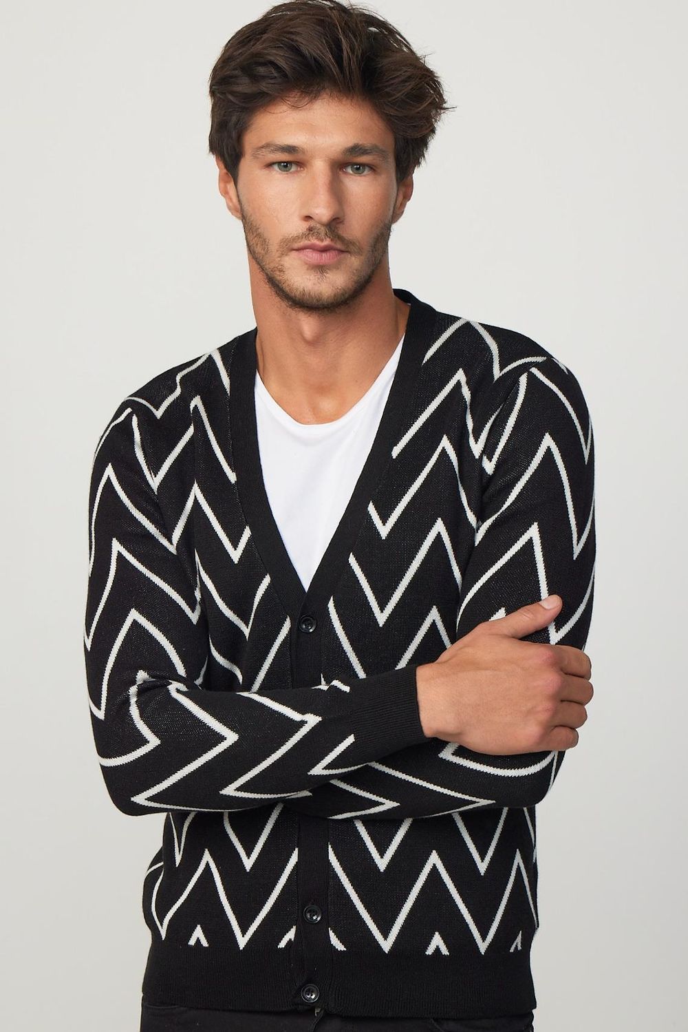 Erkek Slim Fit Jakarlı Yumuşak Dokulu Düğmeli Siyah-Beyaz Erkek Hırka