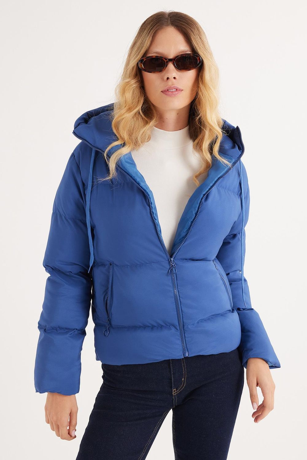 Kadın Regular Fit Klasik Kesim Kapüşonlu Şişme İndigo Mont