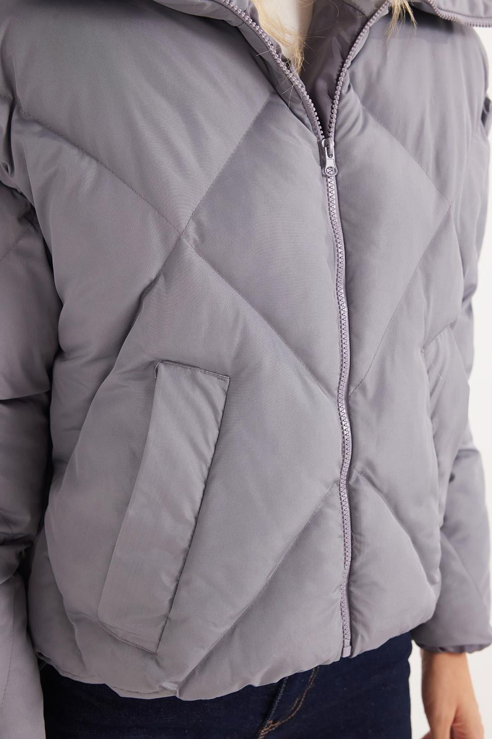 Kadın Oversize Geniş Kesim Şişme Dik Yaka Antrasit Mont