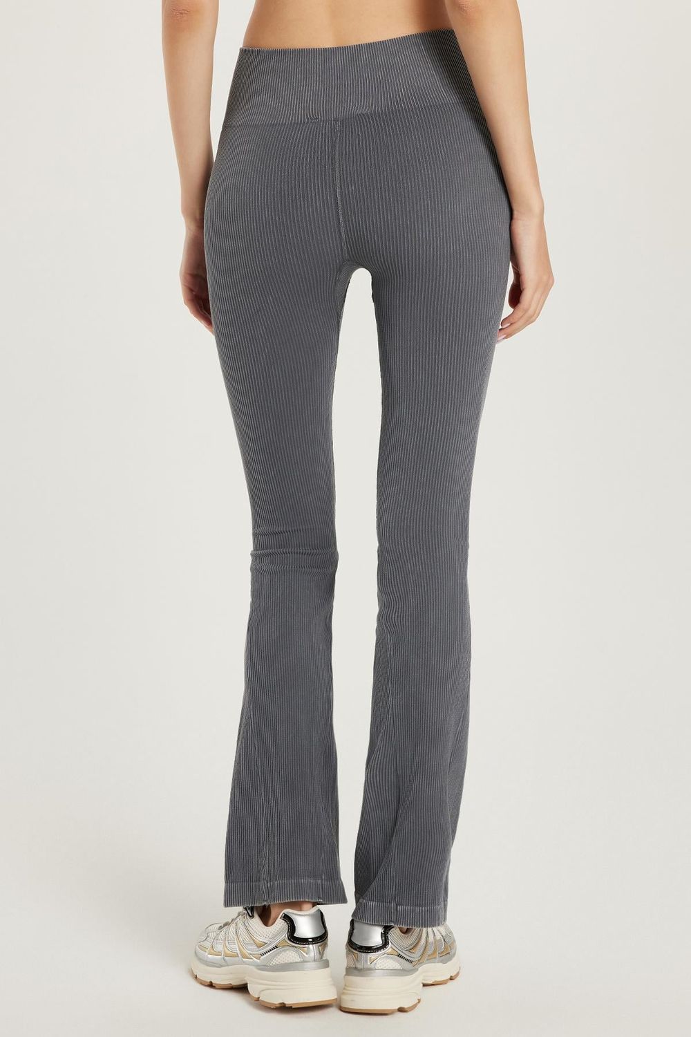 Kadın Slim Fit Dar Kesim Fitilli Dar Paça Gri Pantolon