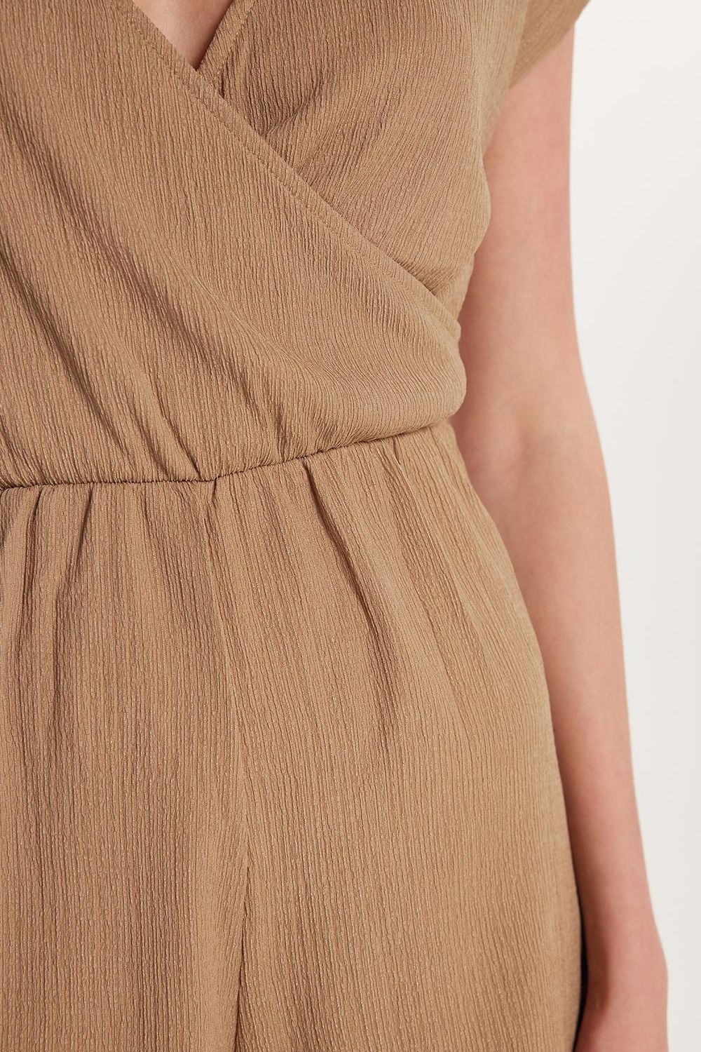 Kadın Regular Fit Kısa Kollu V Yaka Kahverengi Tulum