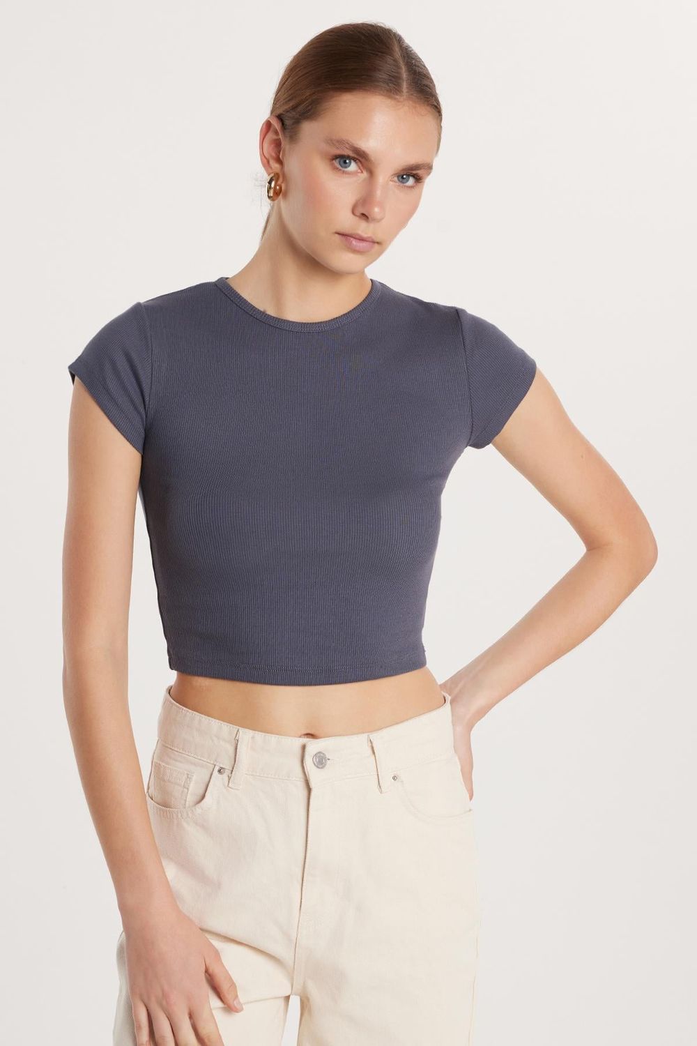 Kadın Slim Fit Dar Kesim Kısa Kollu Bisiklet Yaka Antrasit Tişört