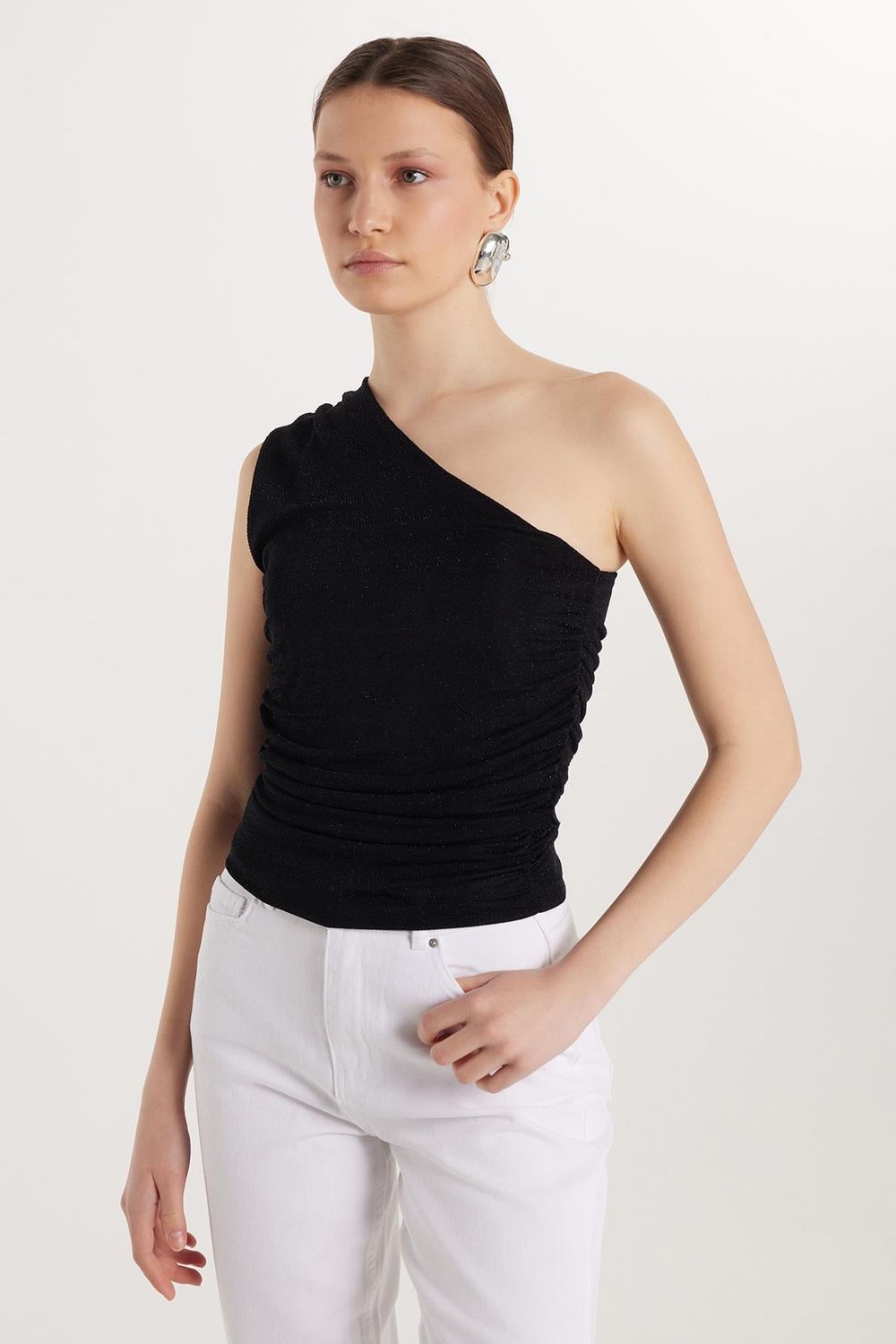 Kadın Slim Fit Dar Kesim Omzu Açık Düz Siyah Bluz