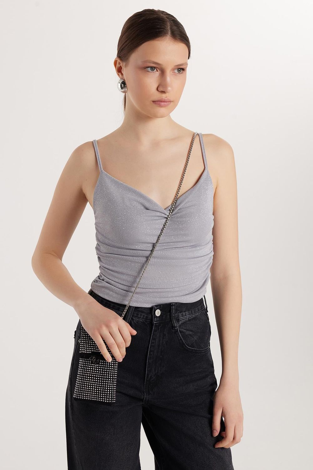 Kadın Slim Fit Dar Kesim İnce Askılı Gri Bluz