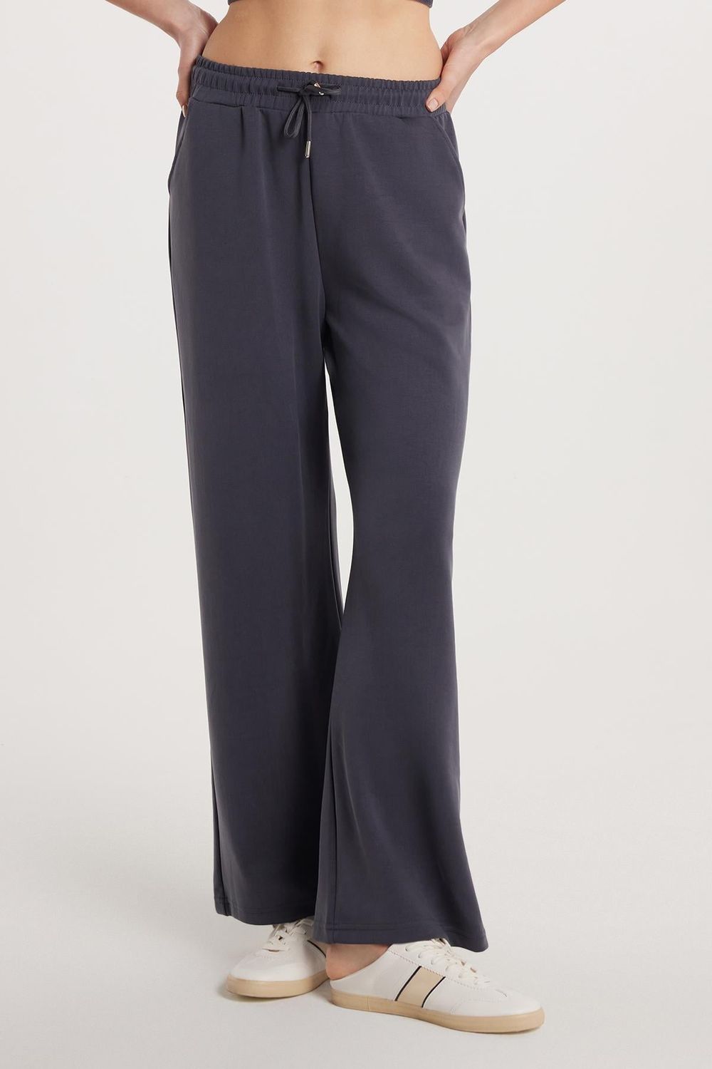 Kadın Slim Fit Normal Bel Çift Cep Beli Bağcıklı Antrasit Eşofman Altı