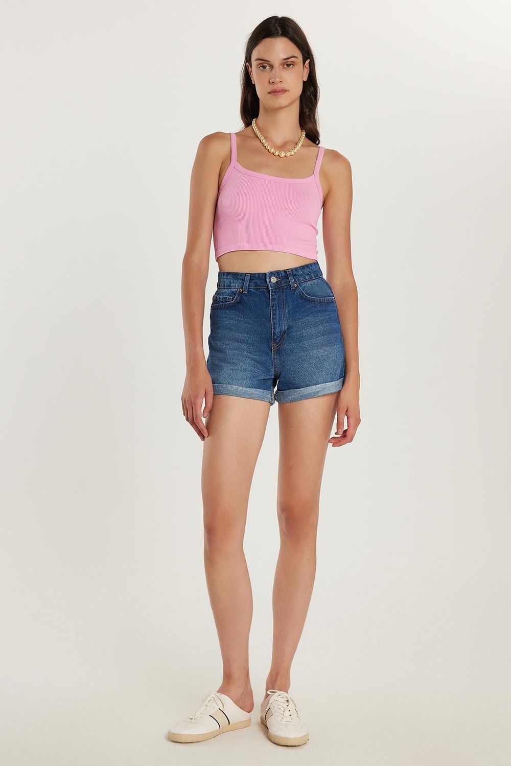 KADIN PAÇA KATLAMALI SHORT 8013
