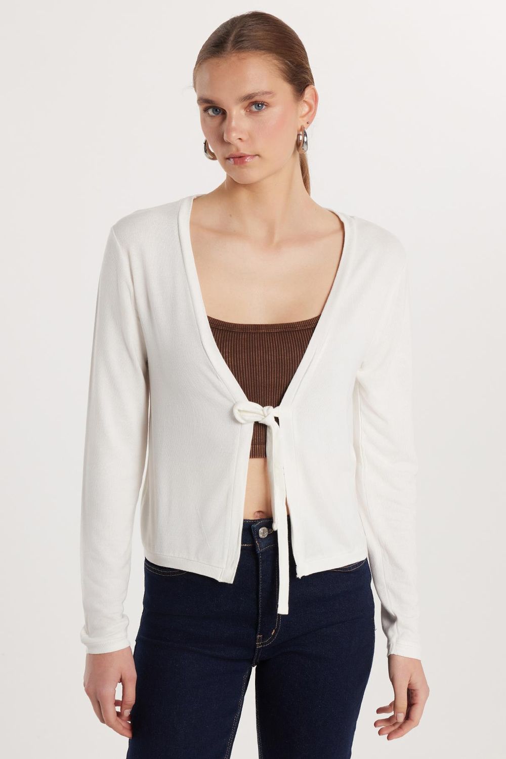 Kadın Slim Fit Dar Kesim Bağlamalı Uzun Kollu V Yaka Ekru Hırka