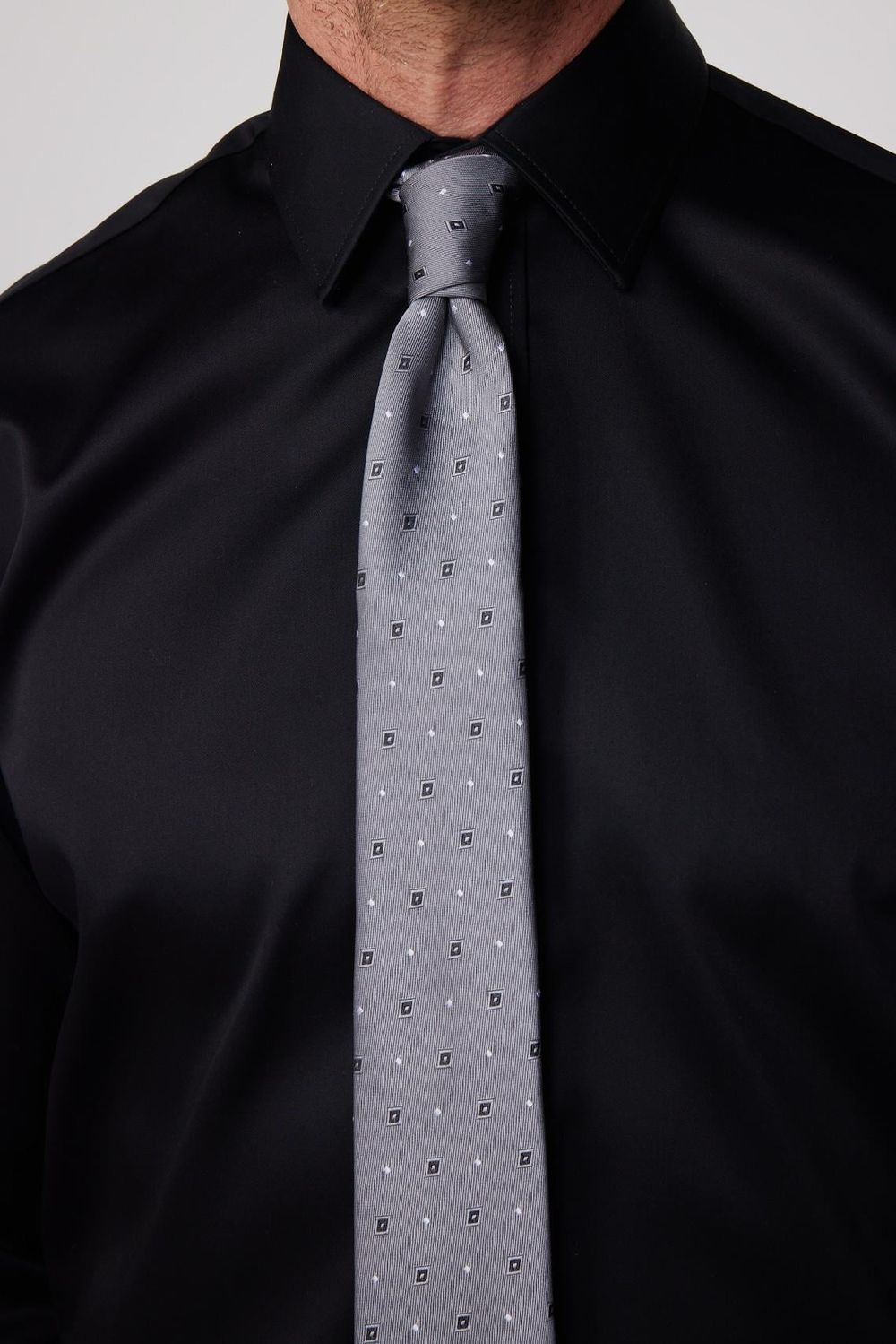 Klasik Fit Non Iron Siyah Erkek Gömlek