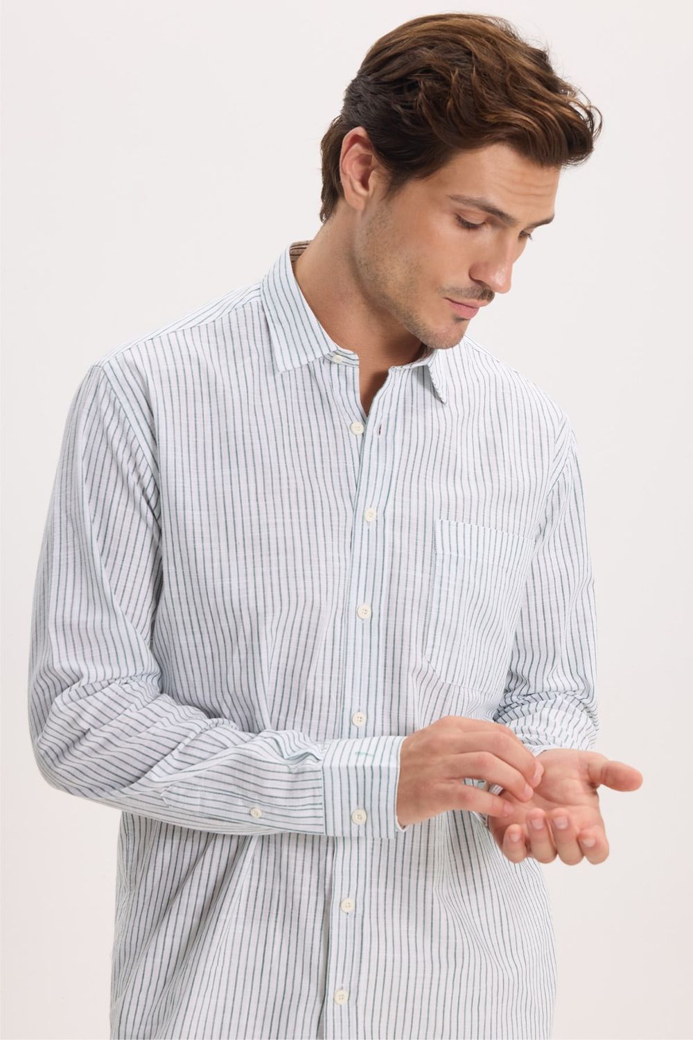 Erkek Regular Fit Klasik Kesim Oversize Uzun Kollu %100 Pamuk Keten Doku Tek Cepli Çizgili Yeşil Gömlek