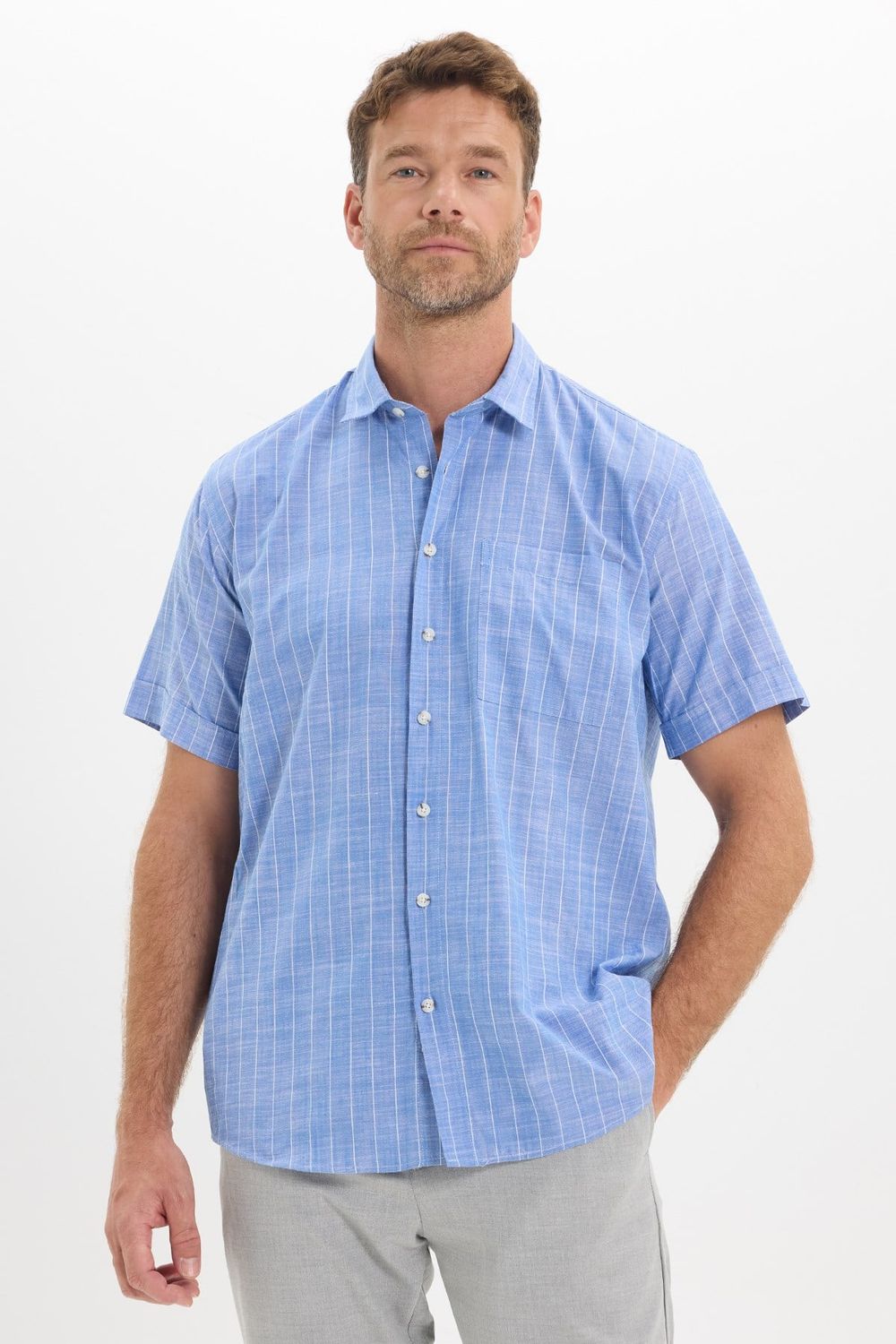 Erkek Regular Fit Klasik Kesim Oversize %100 Pamuk Keten Doku Tek Cepli Çizgili Kısa Kollu Saks Mavi Gömlek