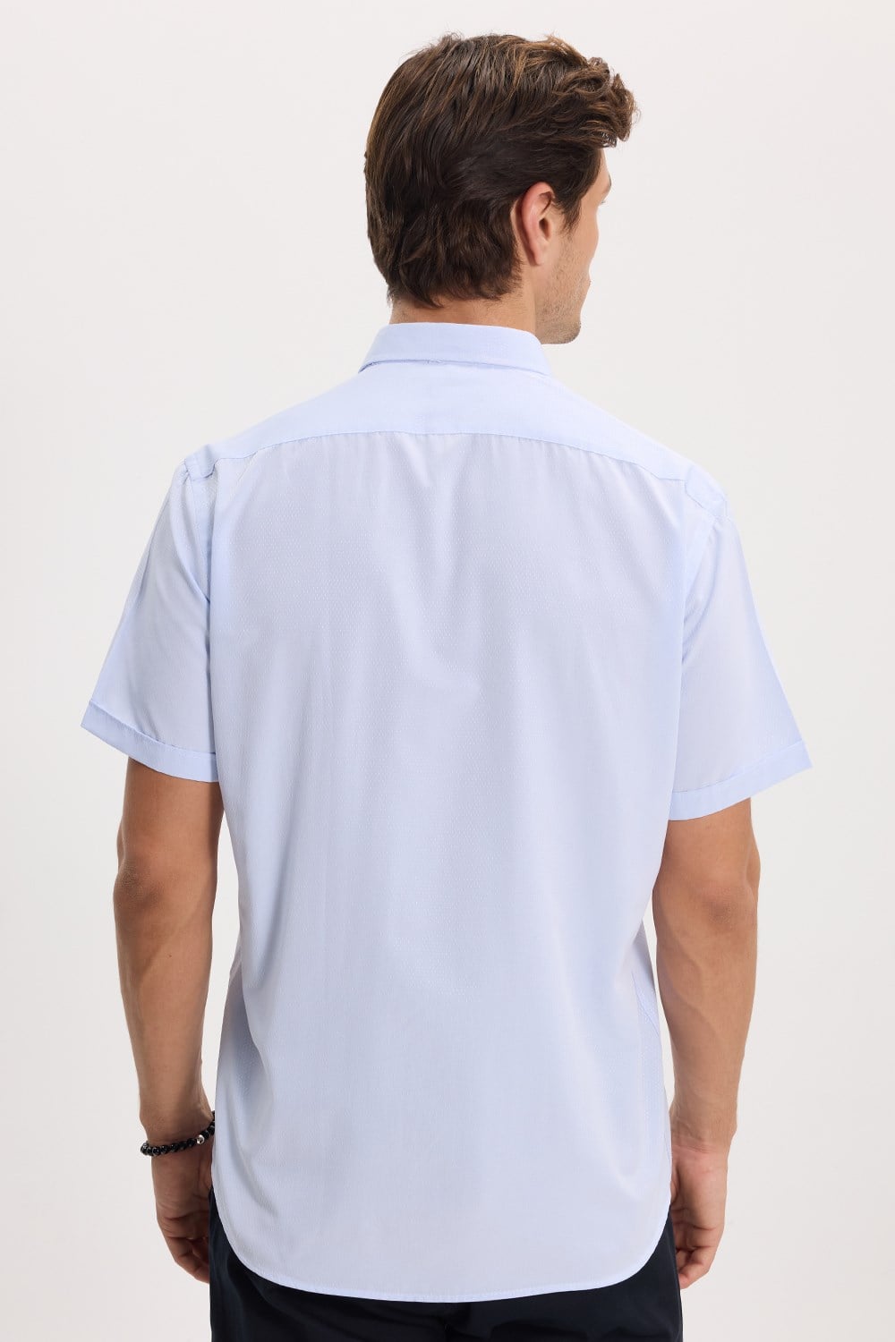 Erkek Regular Fit Klasik Kesim Pamuklu Kısa Kollu Armürlü Mavi Gömlek