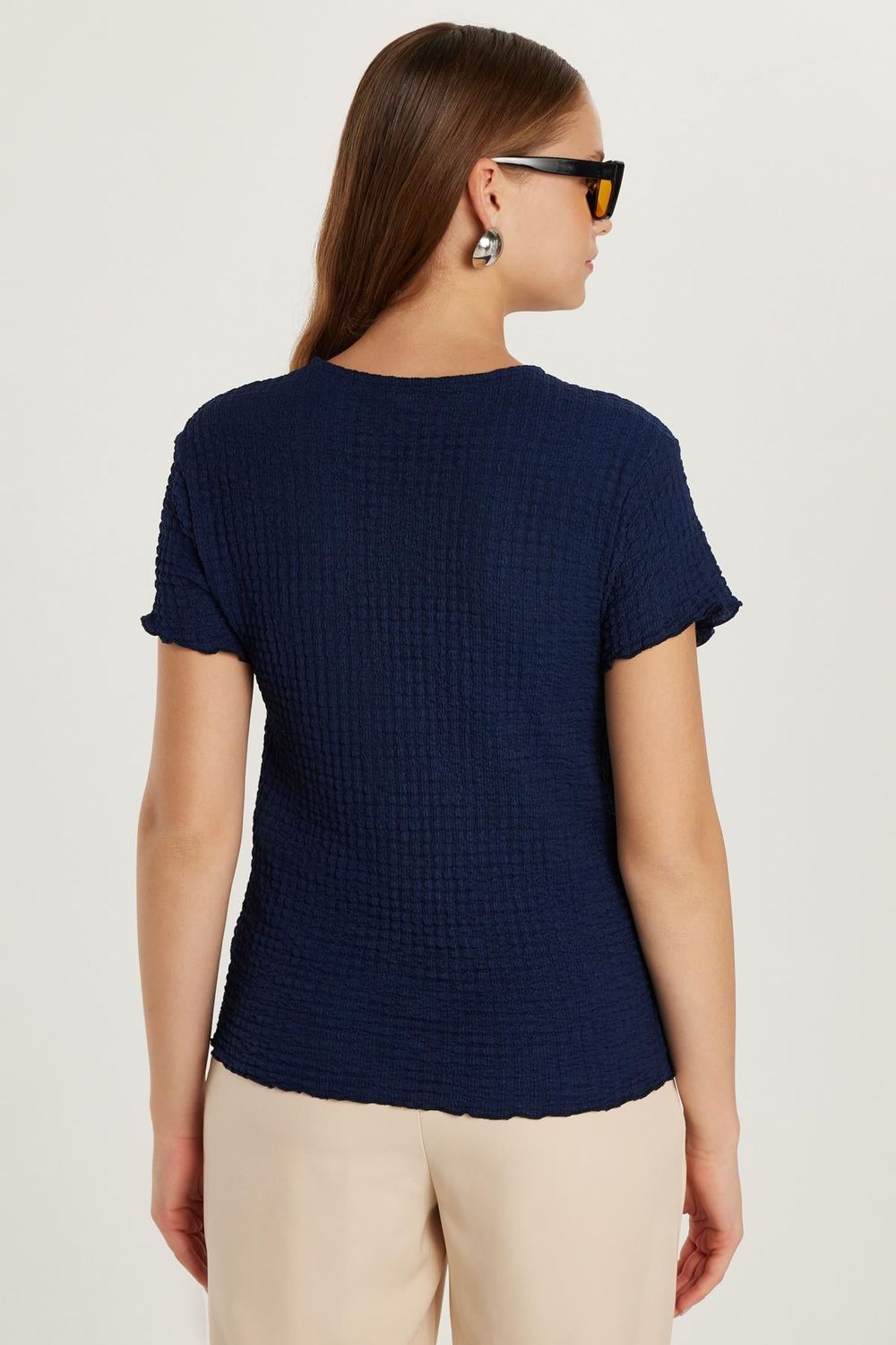 Kadın Slim Fit Dar Kesim Kısa Kollu Bisiklet Yaka Lacivert Tişört