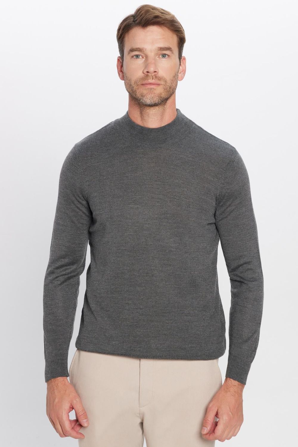 Erkek Slim Fit Yarım Balıkçı Yaka Düz Gri Triko Kazak