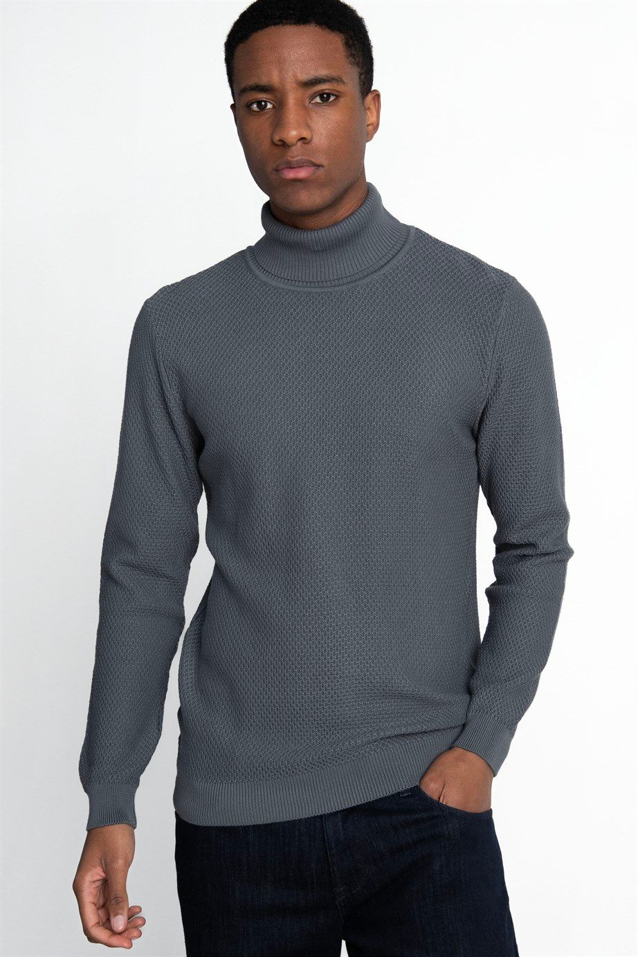 Slim Fit Dar Kesim Balıkçı Yaka Desenli Erkek Kazak
